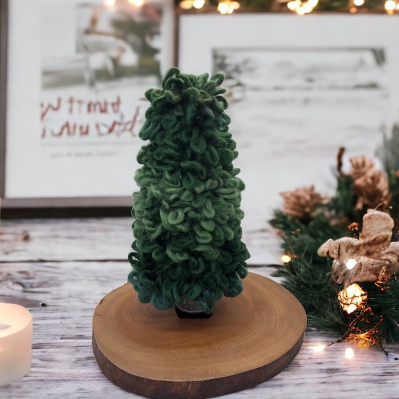 Whimsical Loop Yarn Forest Christmas Tree 10" - Picture 13 of 14